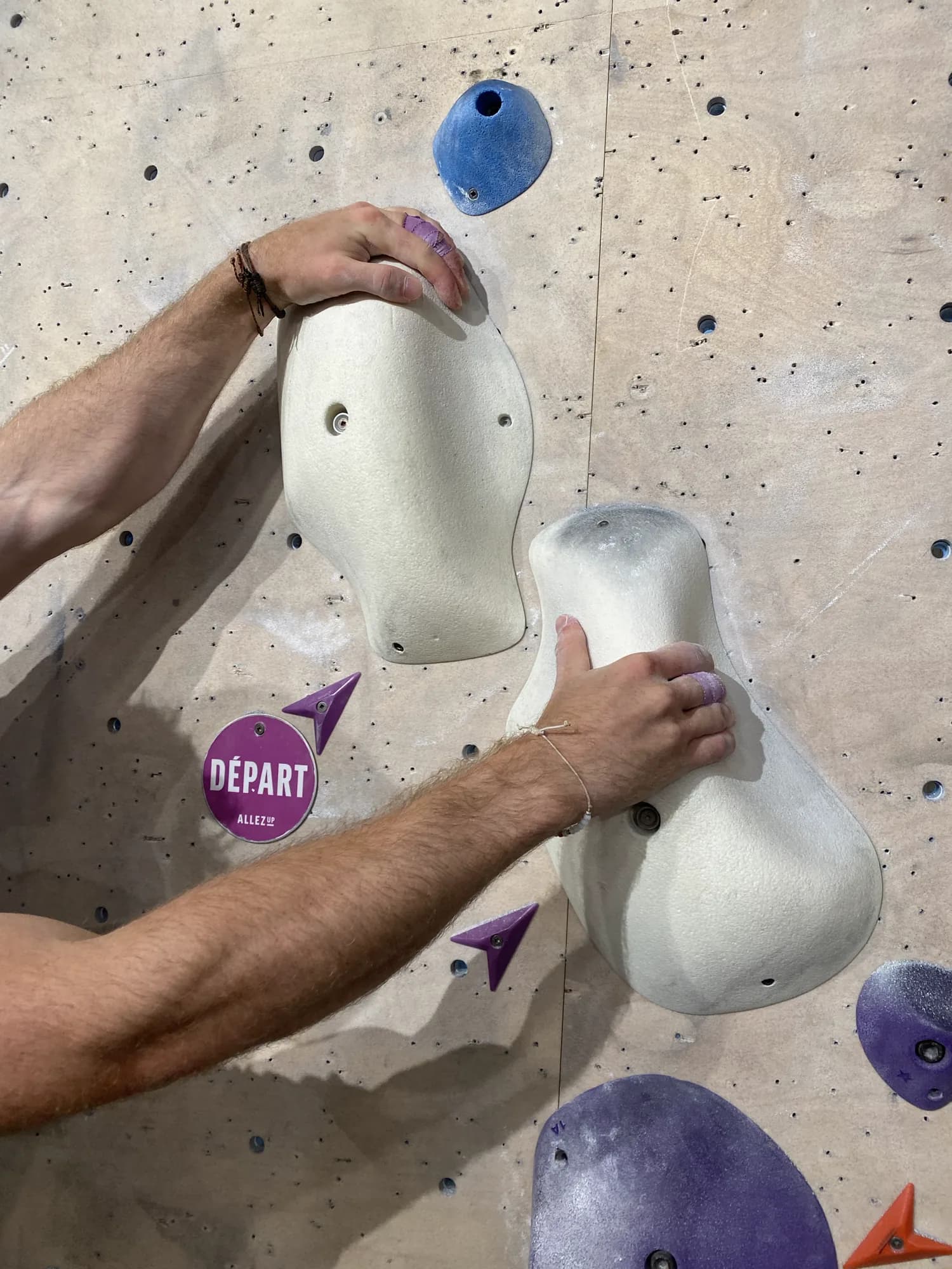 conception de flèches pour un centre d'escalade